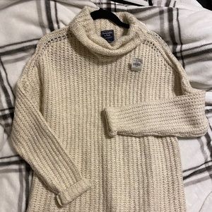 Abercrombie & Fitch Turtleneck Sweater ✨
